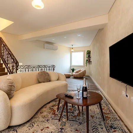Casa Da Avolita, By Rent2u, Lda * Arco da Calheta (Madeira)