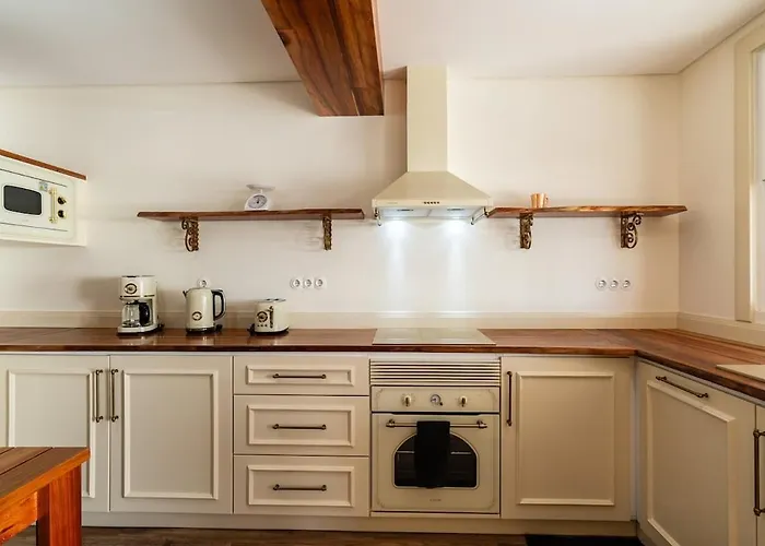 Villa Casa Da Avolita, By Rent2u, Lda *