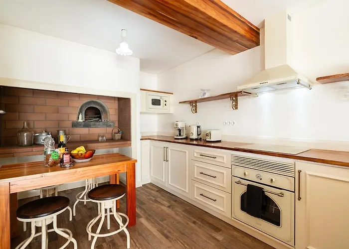 Villa Casa Da Avolita, By Rent2u, Lda Arco da Calheta (Madeira)