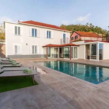 Villa Casa Da Avolita, By Rent2u, Lda *