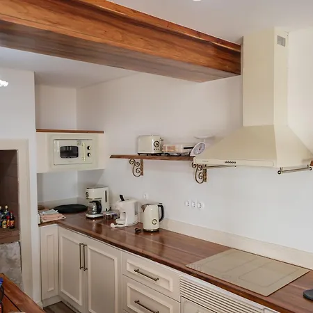 Casa Da Avolita, By Rent2u, Lda Arco da Calheta (Madeira)