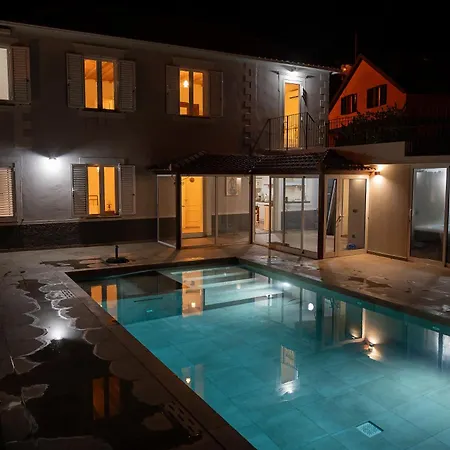 Villa Casa Da Avolita, By Rent2u, Lda Arco da Calheta (Madeira)