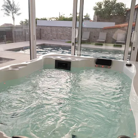 Villa Casa Da Avolita, By Rent2u, Lda *